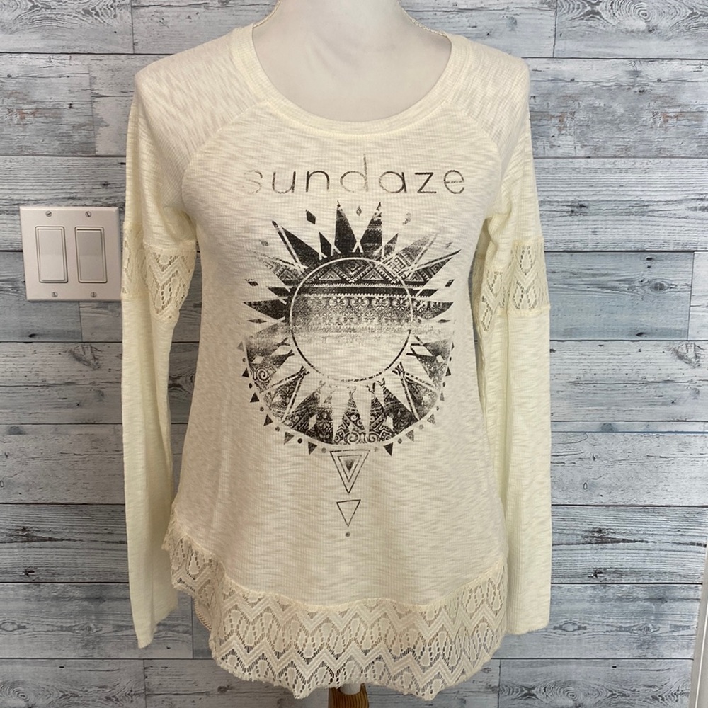 AMERICAN RAG SUNDAZE CREAM TOP